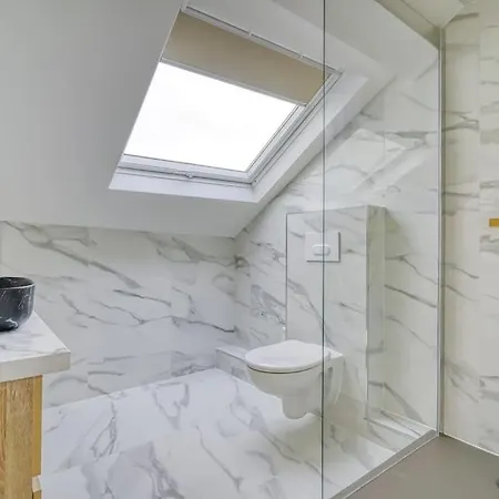 4g#appart 8pers # 3 # Commerce # 15#ac Apartment